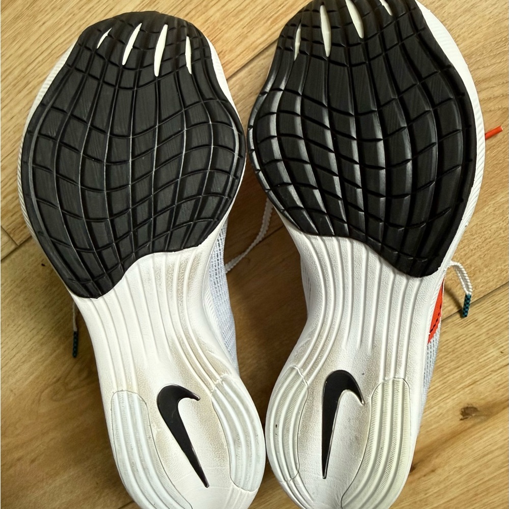 Nike Women’s Vaporfly NEXT%2 Running shoes - Picture 4 of 6